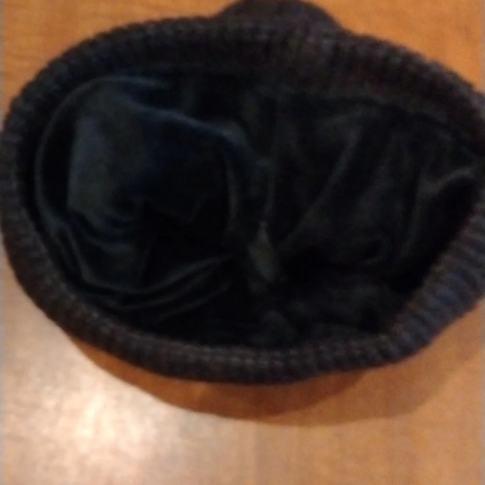 𝅺CHILDREN'S black winter hat